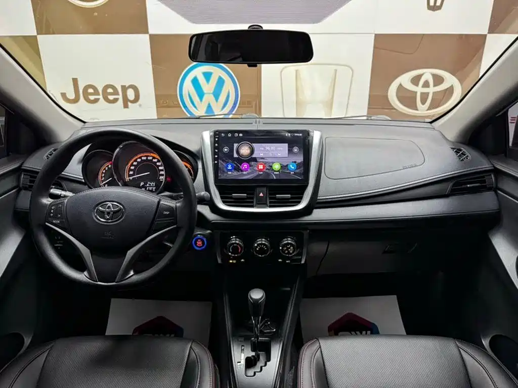 Toyota Yaris L — миниатюра 9