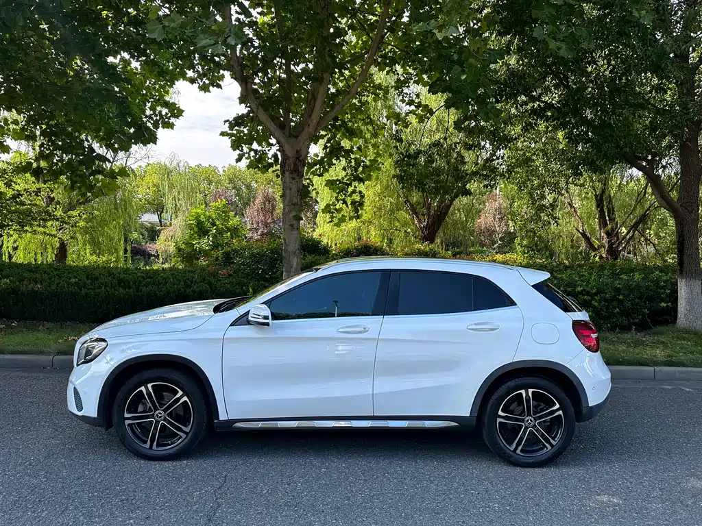 Mercedes-Benz GLA — миниатюра 4