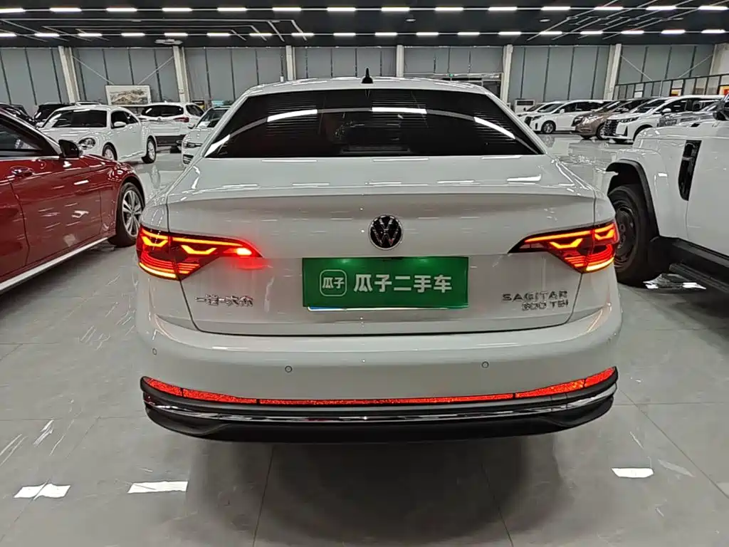 Volkswagen Sagitar — миниатюра 6
