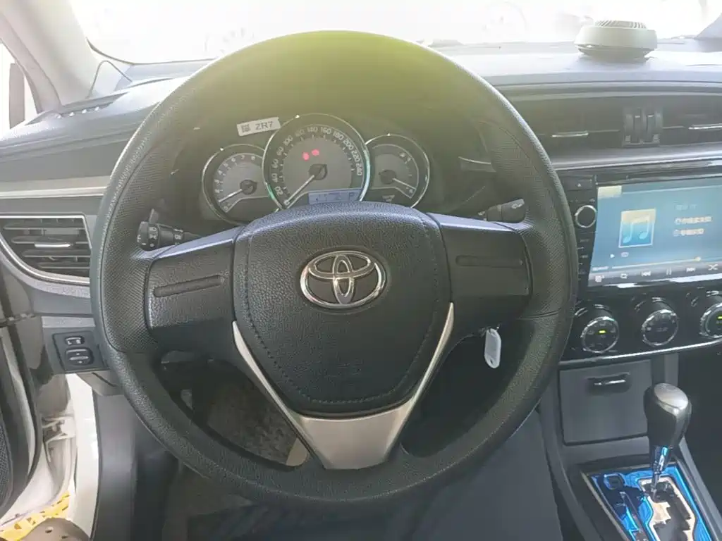Toyota Corolla — миниатюра 11