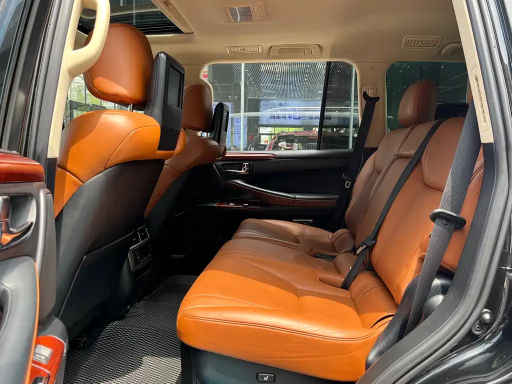 Lexus LX 2015 LX570