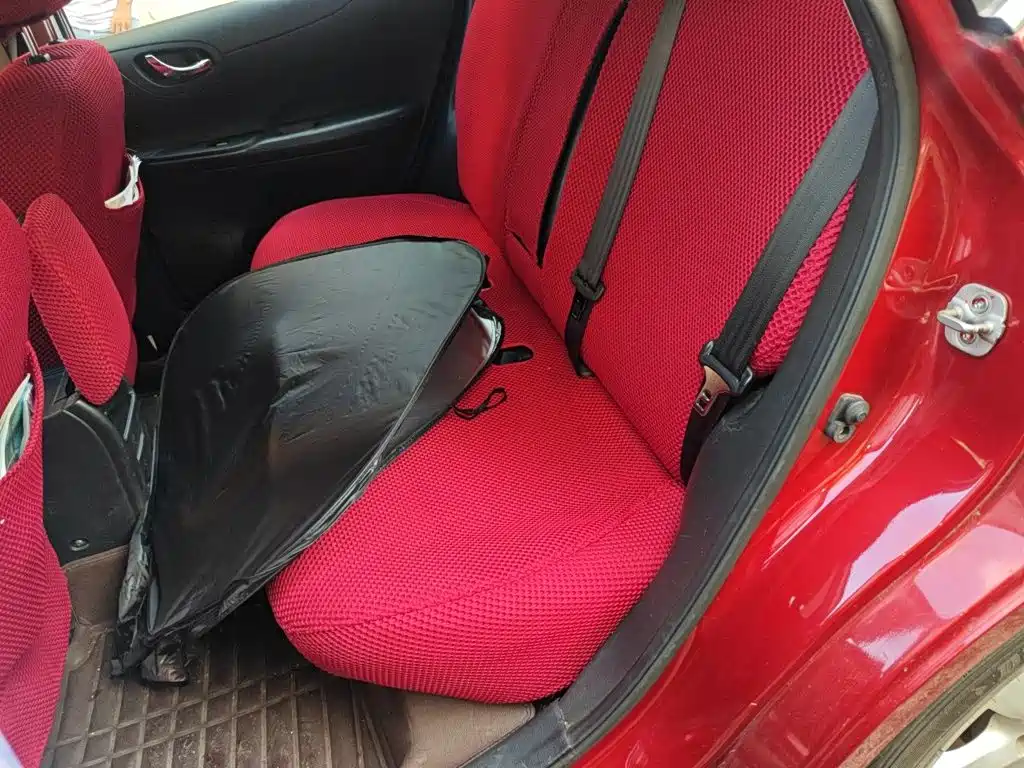 Nissan Tiida — миниатюра 18