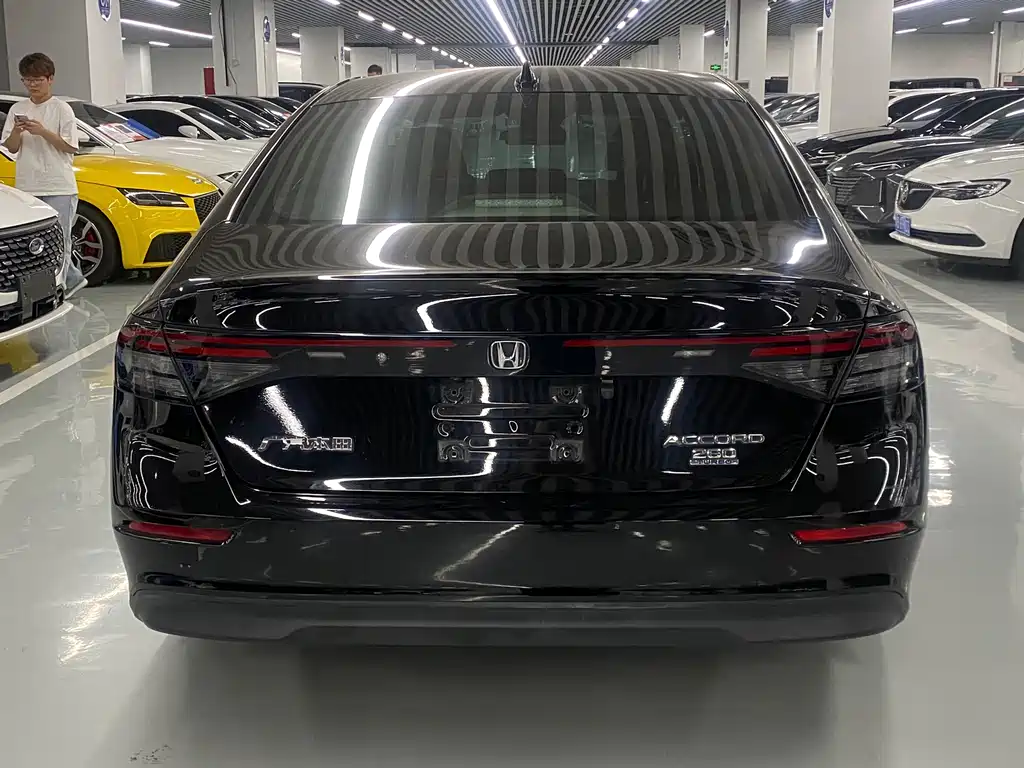 Honda Accord — миниатюра 14