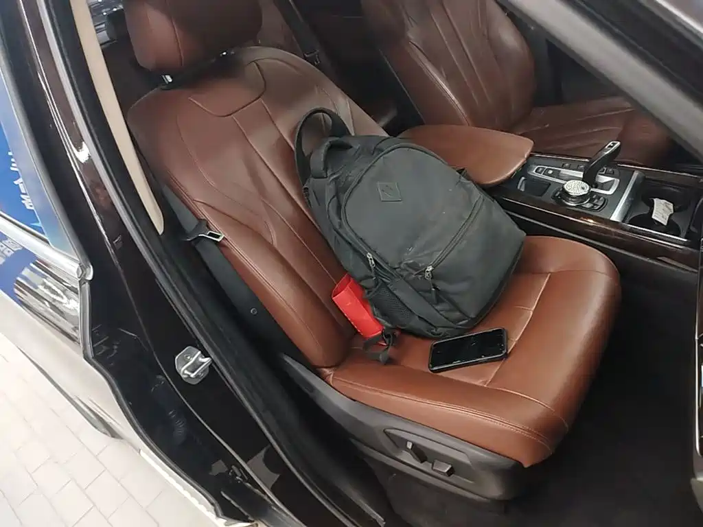 BMW X5 (Import) — миниатюра 20