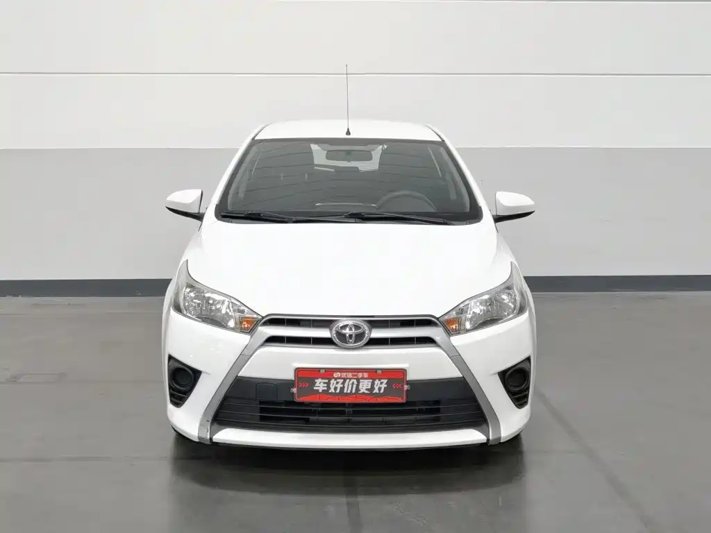 Toyota Yaris L — миниатюра 3
