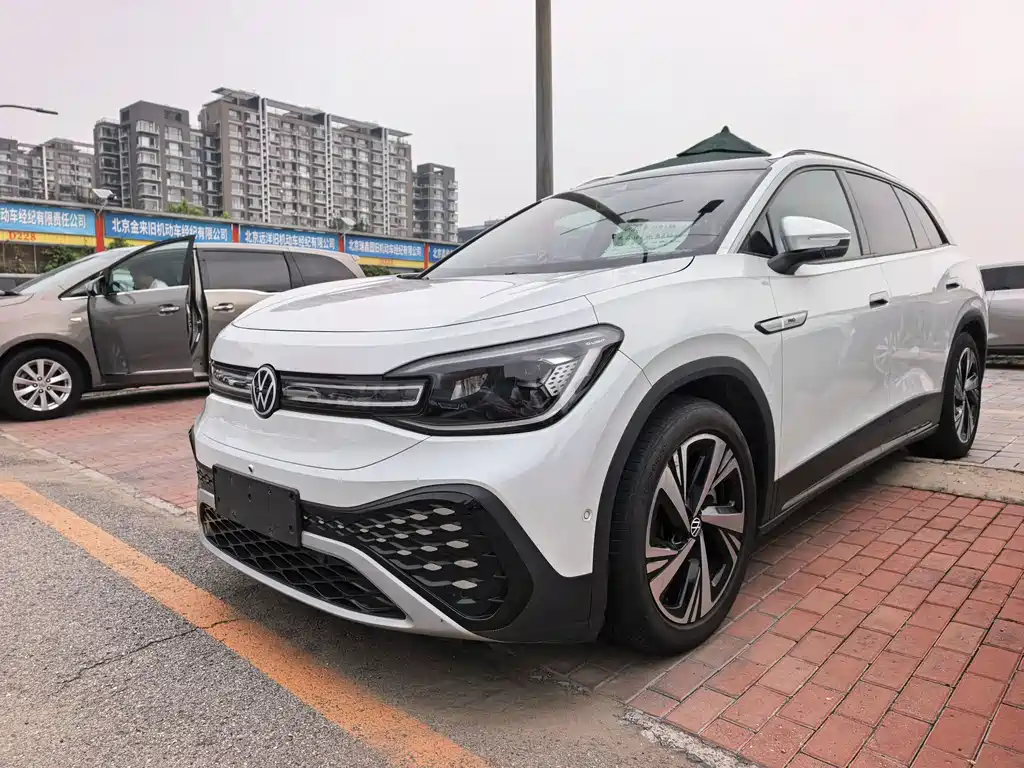 Volkswagen ID.6 Crozz