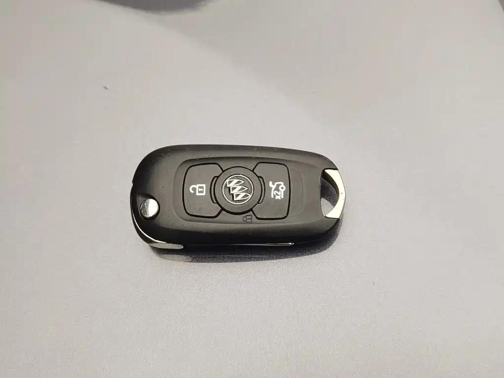 Buick Verano — миниатюра 19