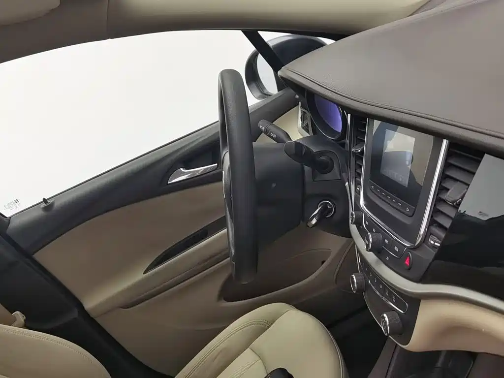 Buick Verano — миниатюра 22