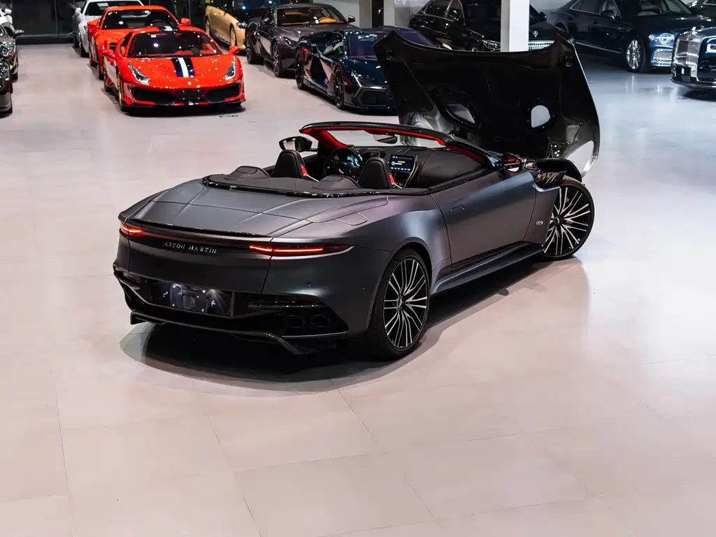 Aston Martin DBS — миниатюра 3
