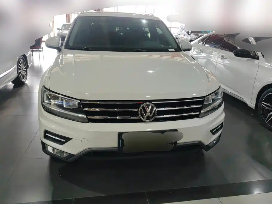 Volkswagen Tiguan L — миниатюра 2