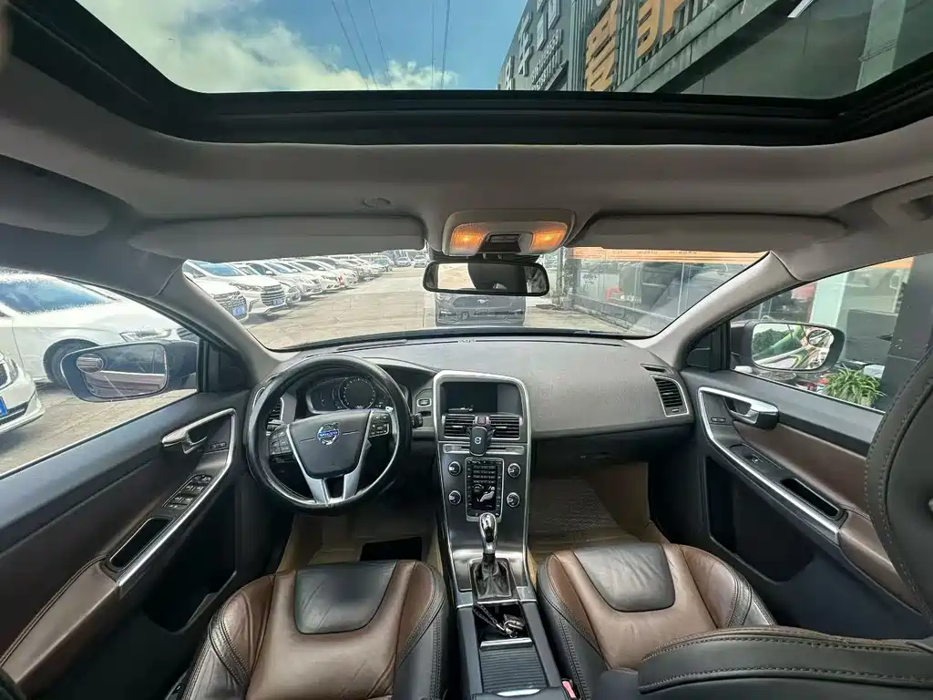 Volvo XC60 (Import) — миниатюра 6