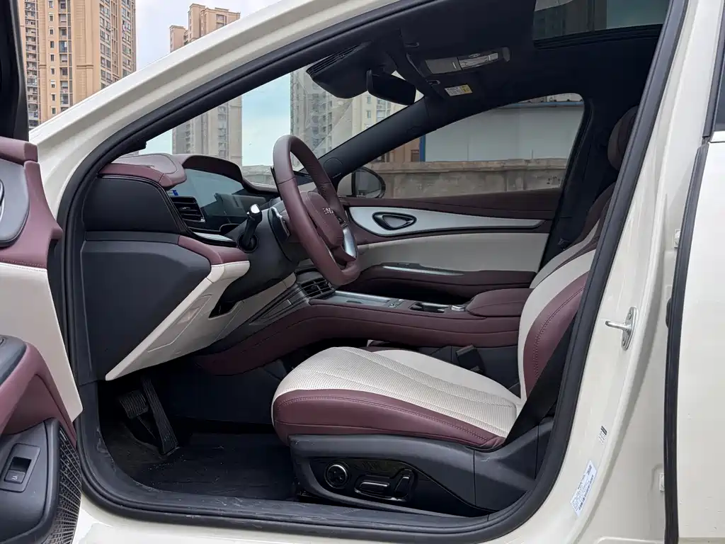 BYD Seal 07 DM-i — миниатюра 9