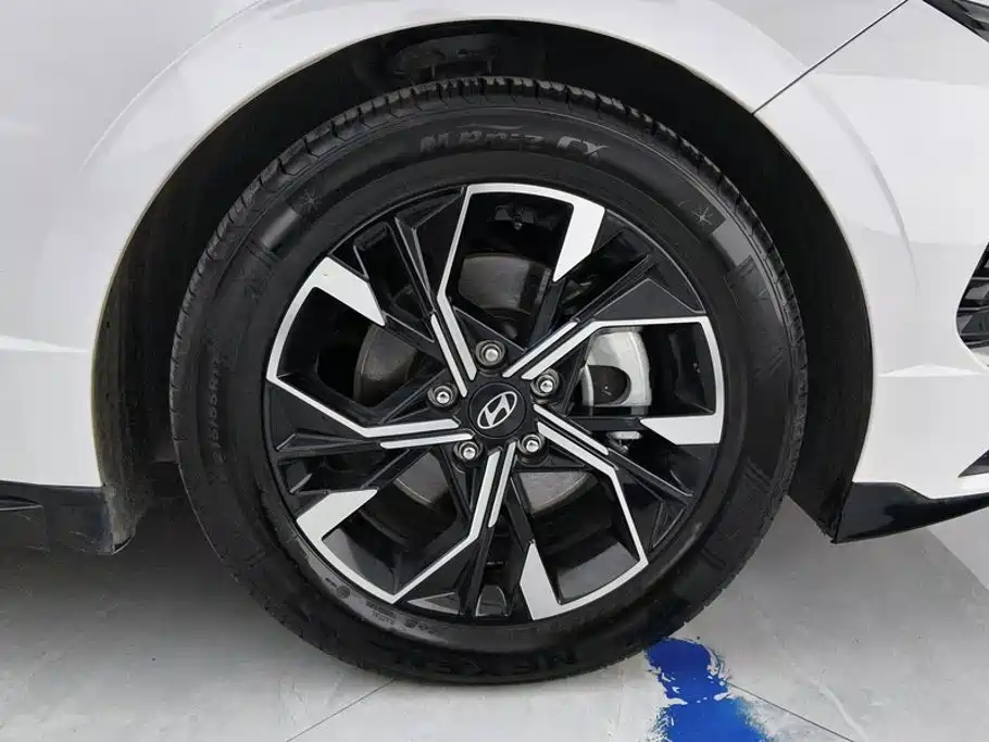 Hyundai Sonata — миниатюра 6