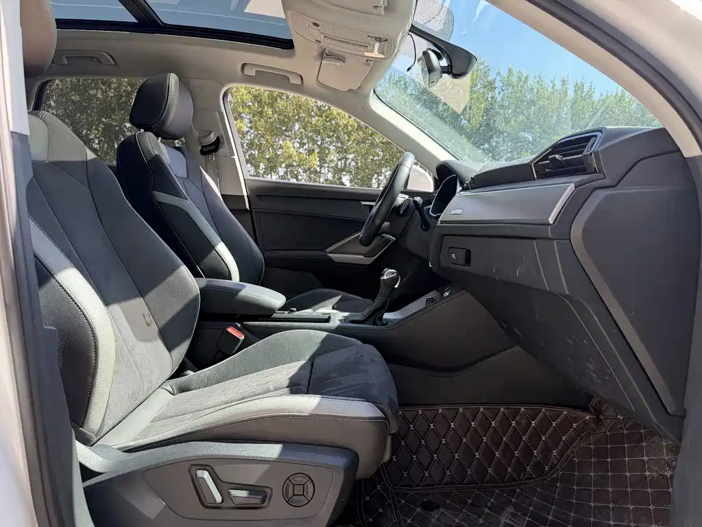 Audi Q3 — миниатюра 11