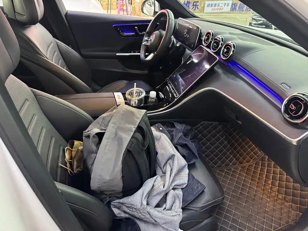 Mercedes-Benz C-Class — миниатюра 7