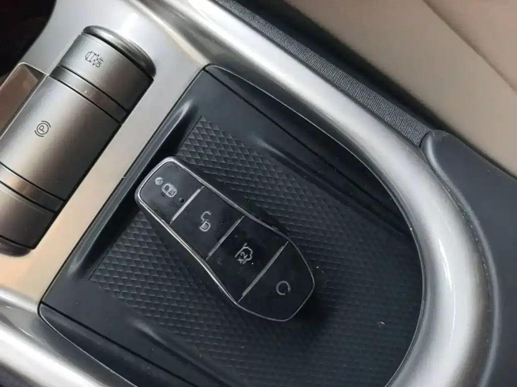 BYD Dolphin — миниатюра 9