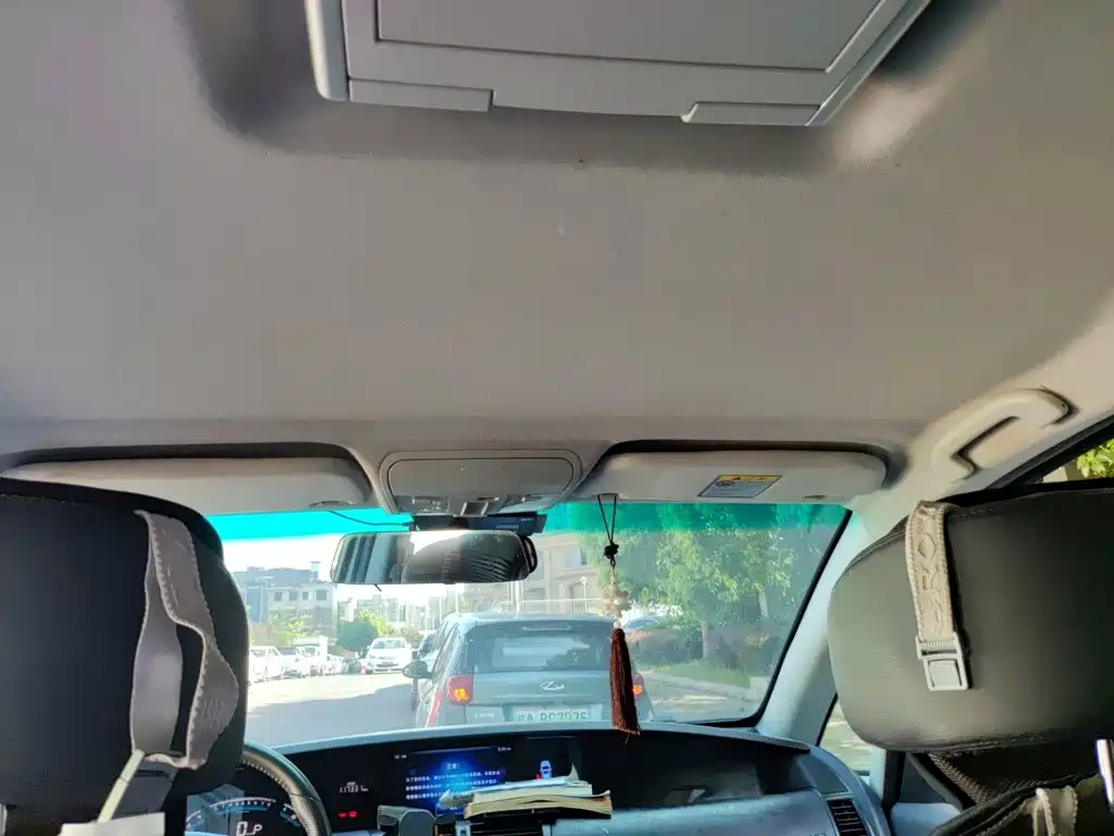 Luxgen Big 7 MPV — миниатюра 19
