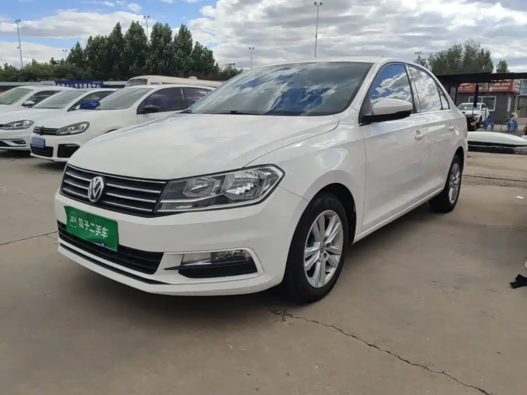 Volkswagen Santana — миниатюра 2