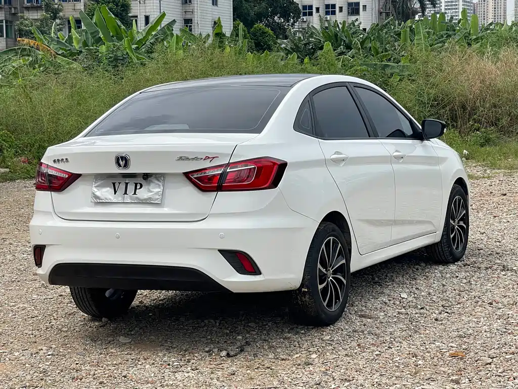 Changan Eado DT — миниатюра 4