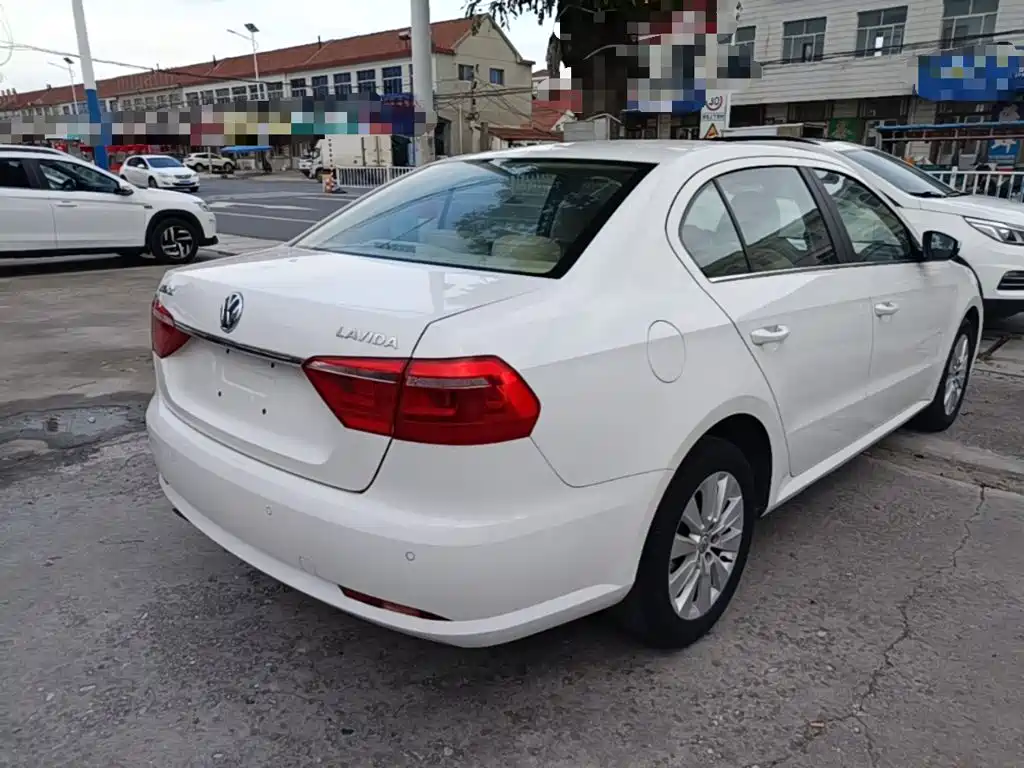 Volkswagen Lavida — миниатюра 7