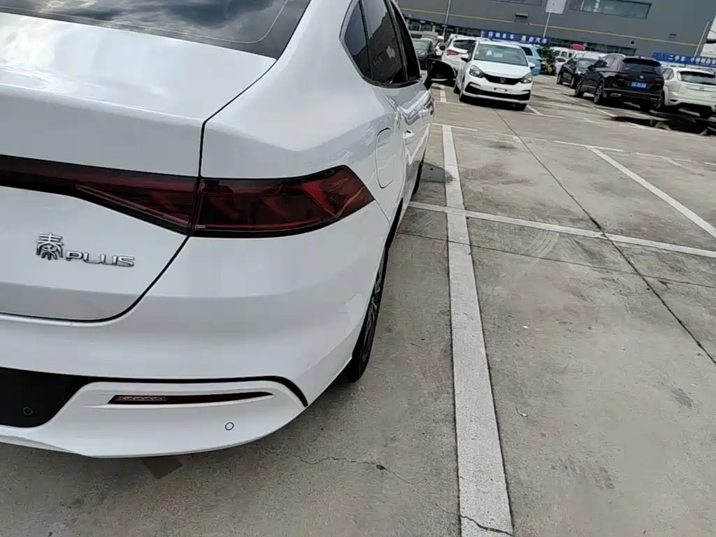 BYD Qin PLUS — миниатюра 8