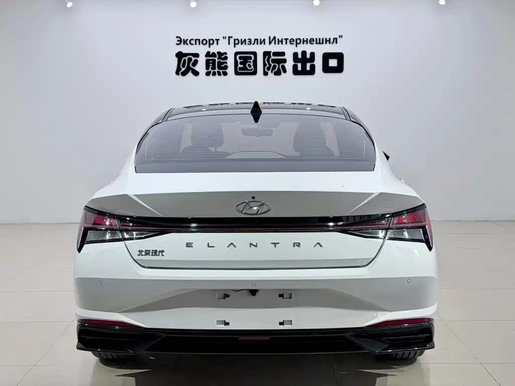 Hyundai Elantra — миниатюра 5