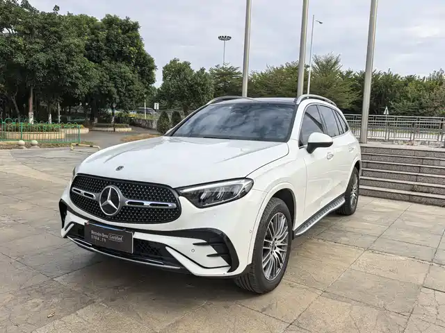 MERCEDES-BENZ GLC 2024