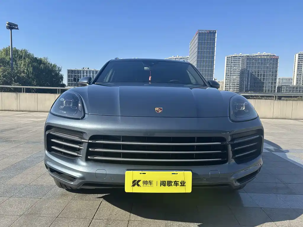PORSCHE CAYENNE