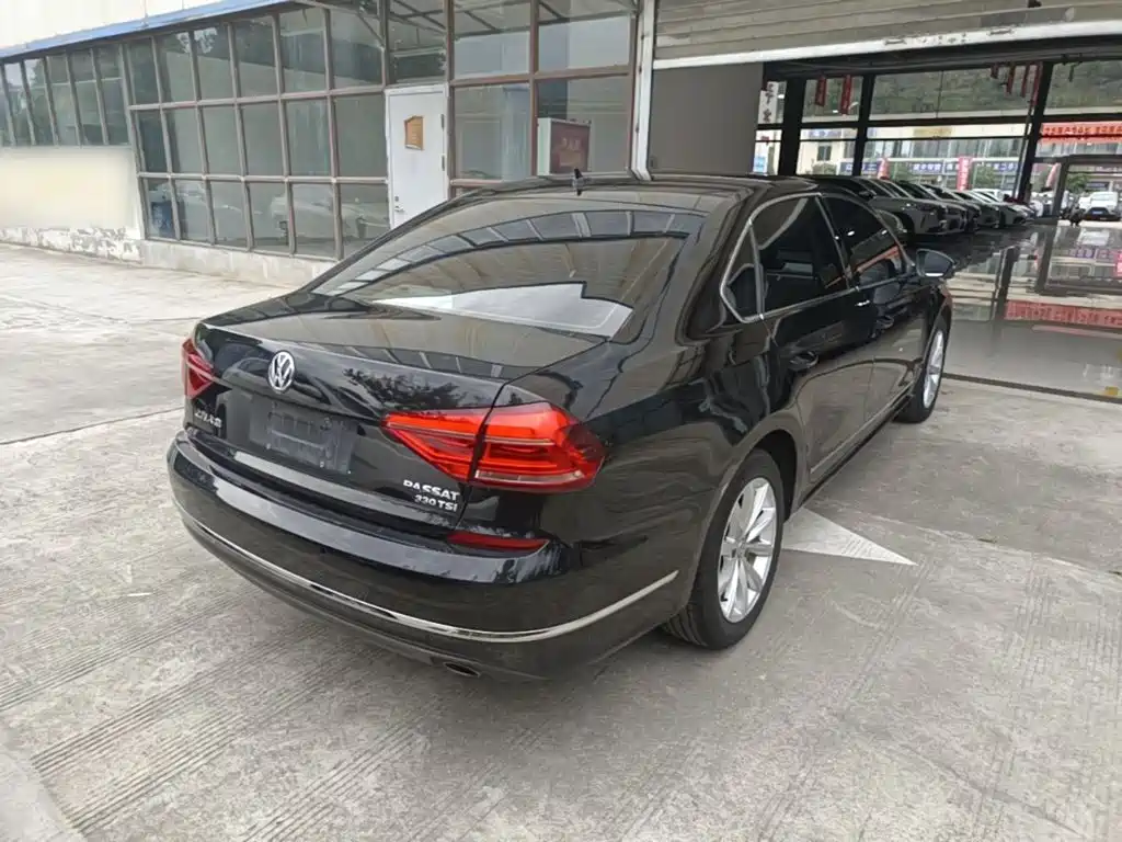 Volkswagen Passat — миниатюра 7