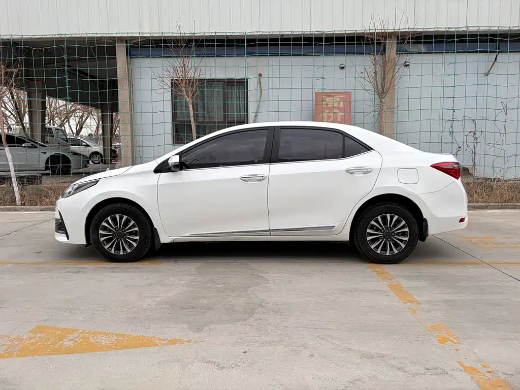 Toyota Corolla — миниатюра 9