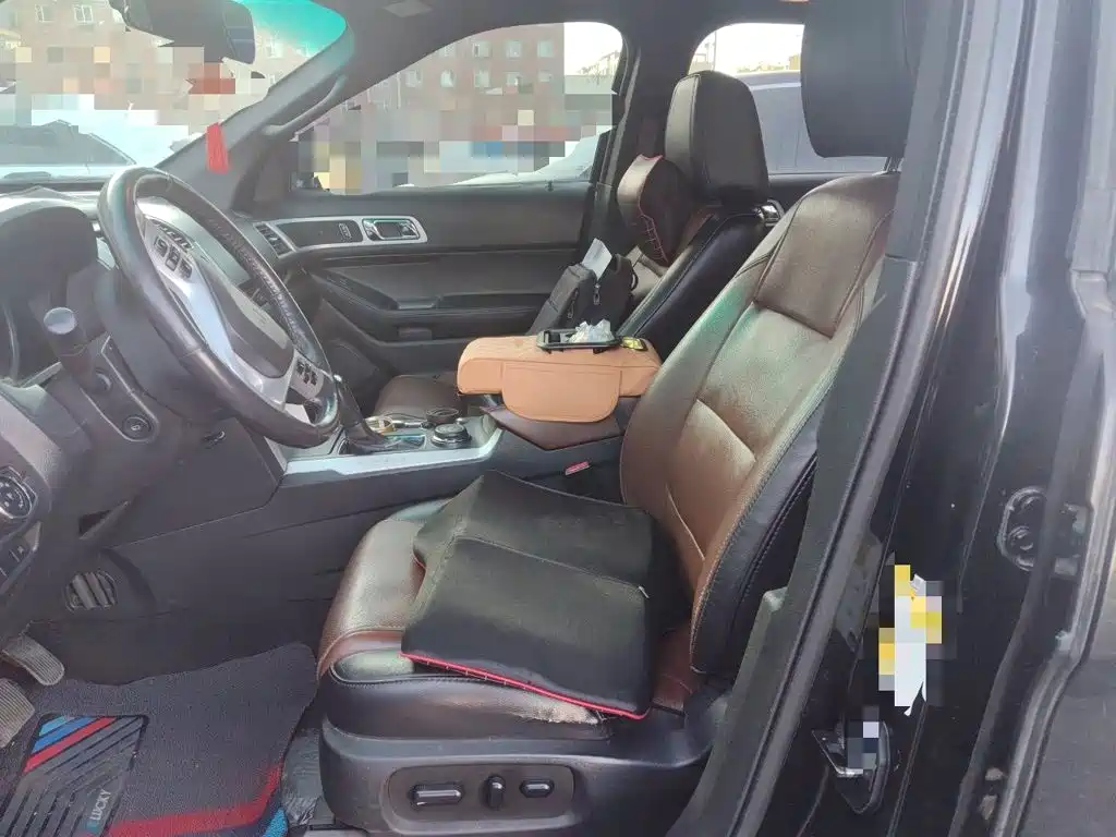 Ford Explorer (Import) — миниатюра 16