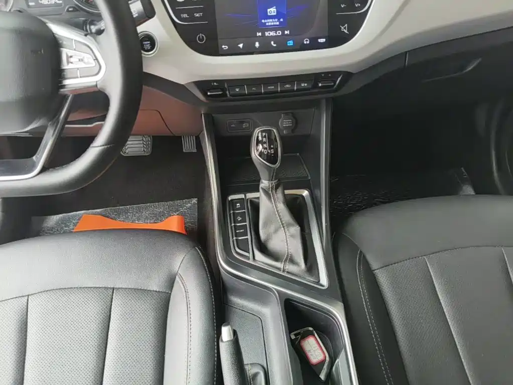 Geely Vision X3 — миниатюра 14