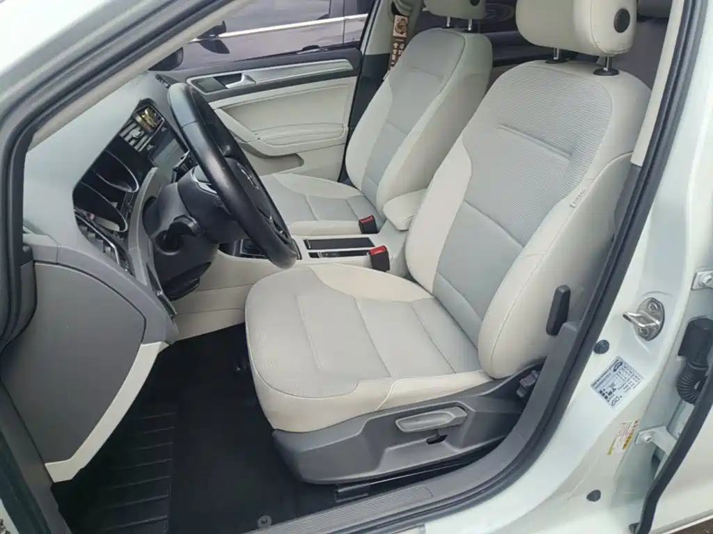 Volkswagen Golf — миниатюра 15