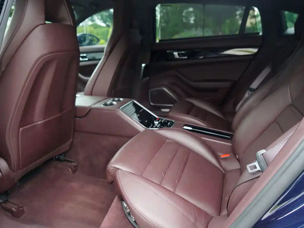 Porsche Panamera Hybrid — миниатюра 11