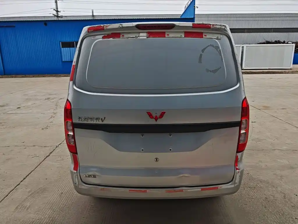 Wuling Hongguang V — миниатюра 6