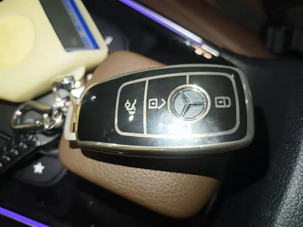 Mercedes-Benz GLB — миниатюра 9