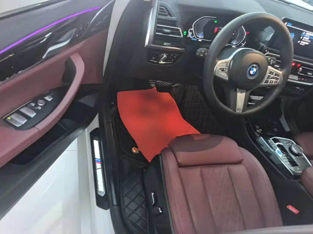 BMW iX3 — миниатюра 16