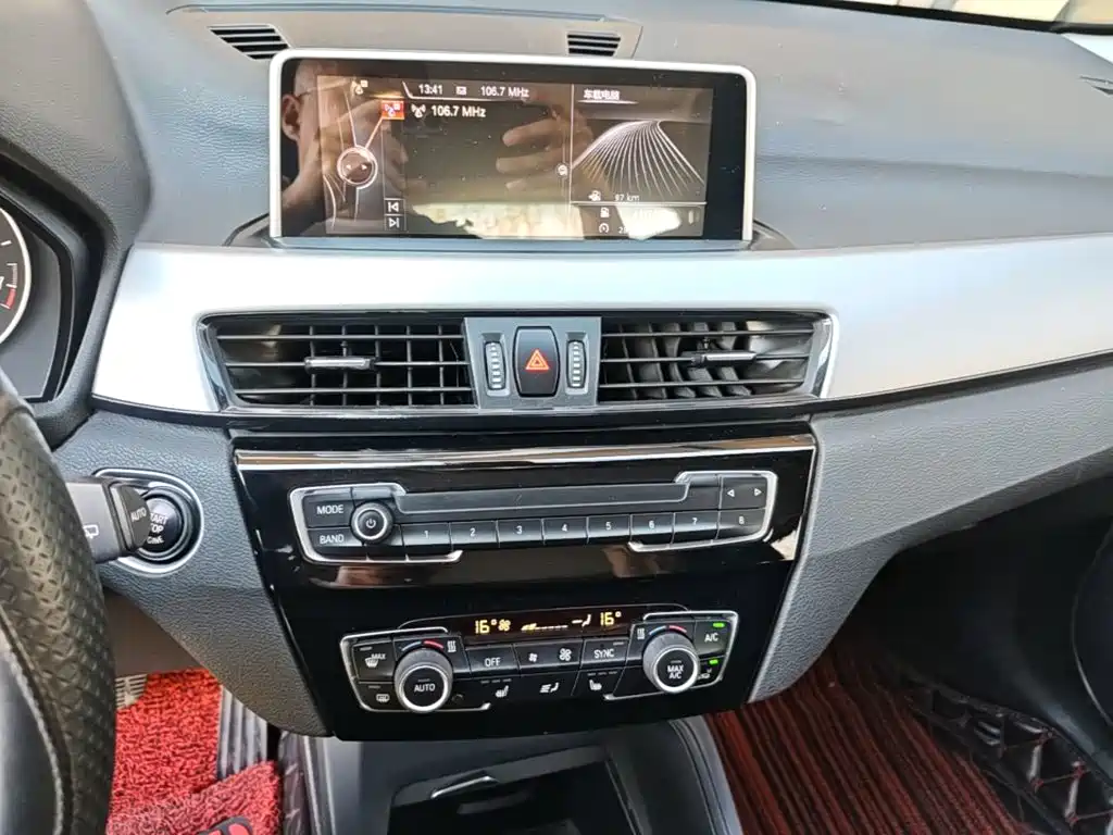 BMW X1 — миниатюра 13