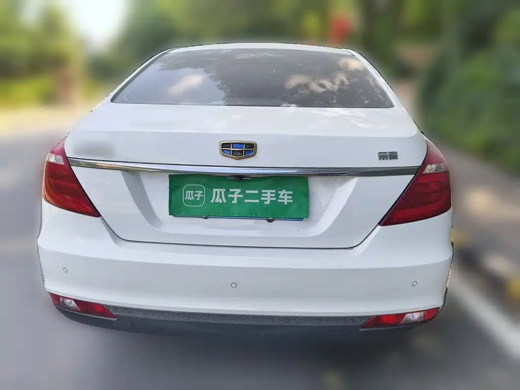 Geely Emgrand — миниатюра 3