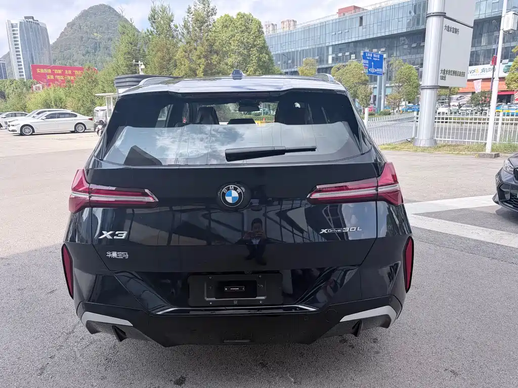 BMW X3 — миниатюра 12