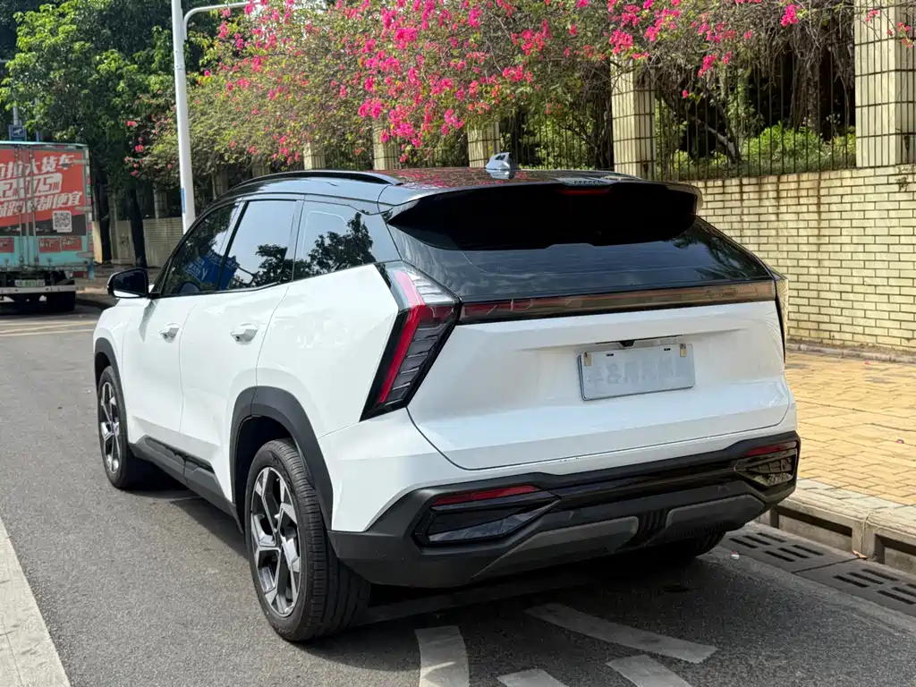 Geely Boyue L — миниатюра 6