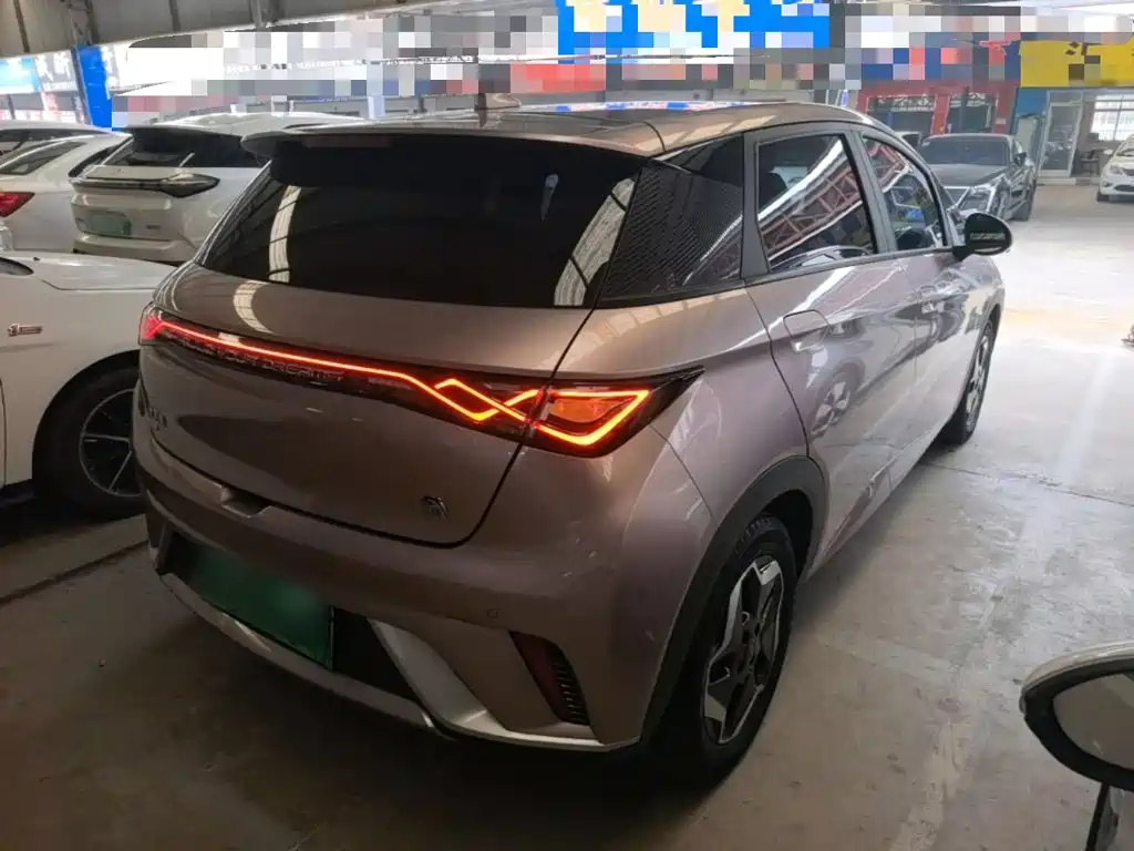 BYD Dolphin — миниатюра 7