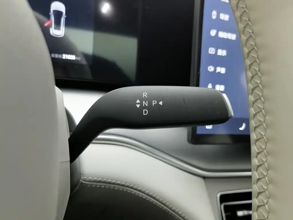BYD Song Ultra — миниатюра 13