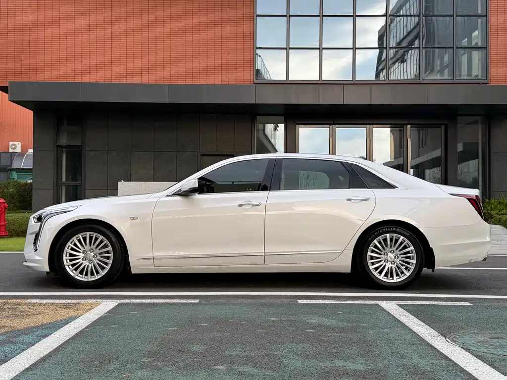 Cadillac CT6 — миниатюра 4