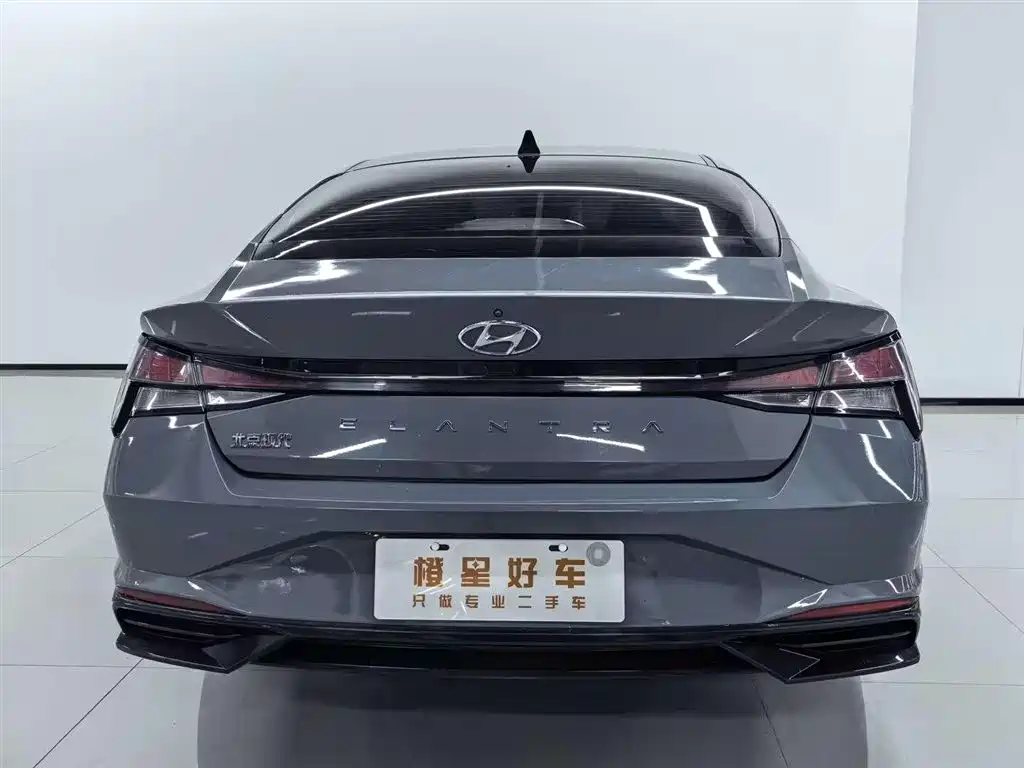 Hyundai Elantra — миниатюра 4
