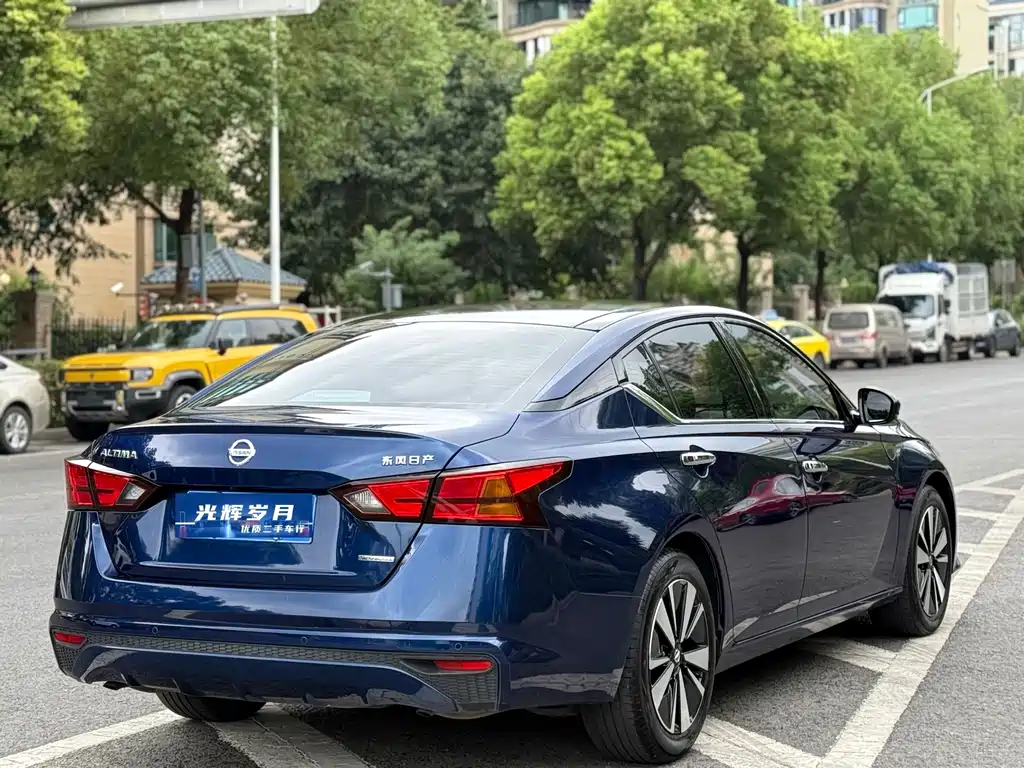 Nissan Teana — миниатюра 16