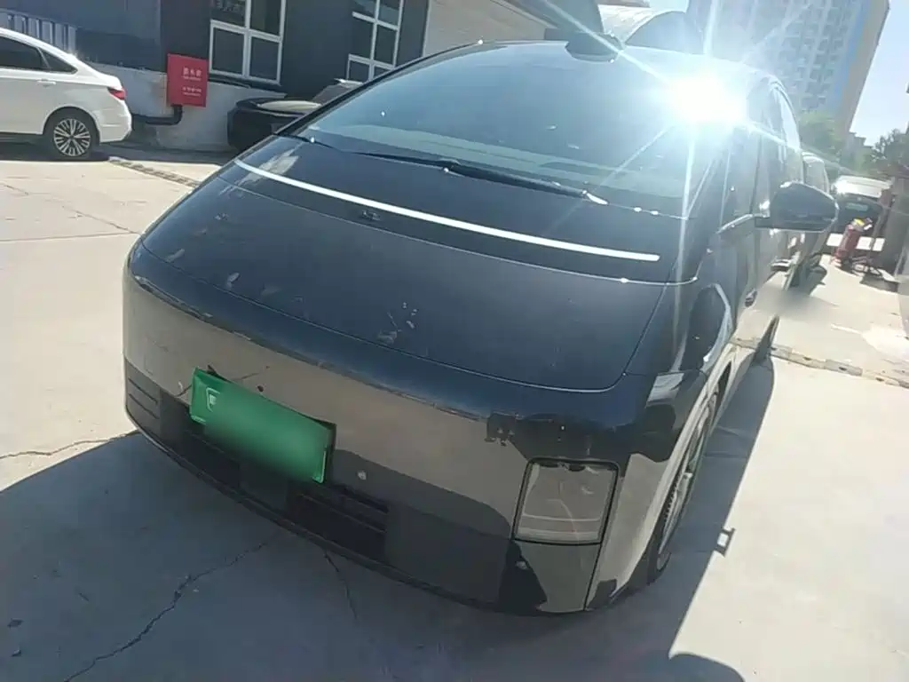 Li Auto Li MEGA