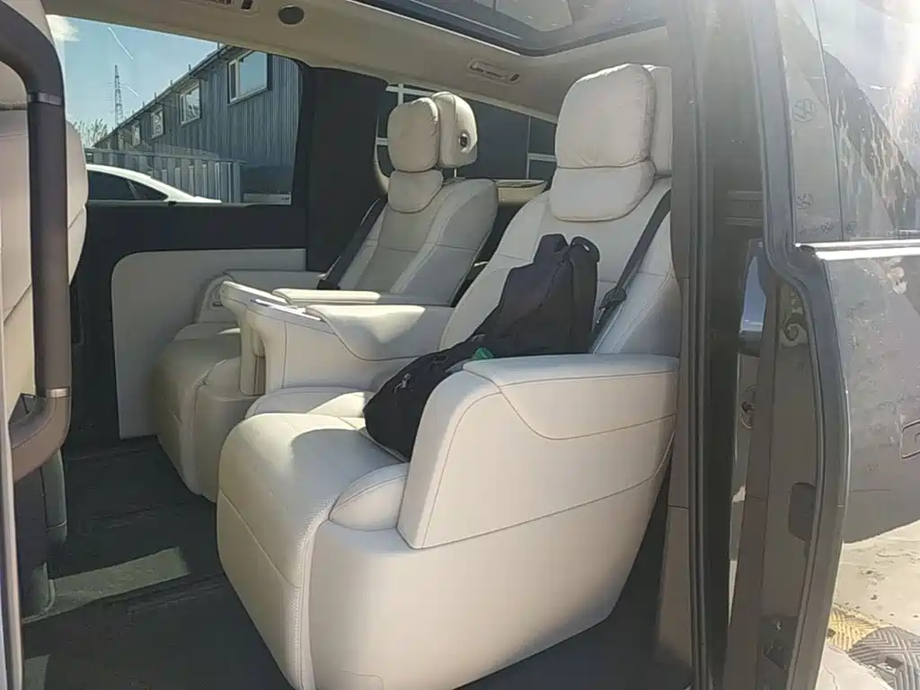 Li Auto Li MEGA — миниатюра 13