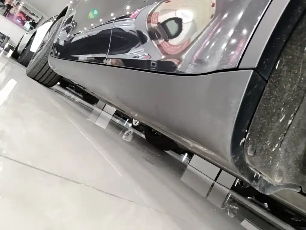 Tesla Model Y — миниатюра 22