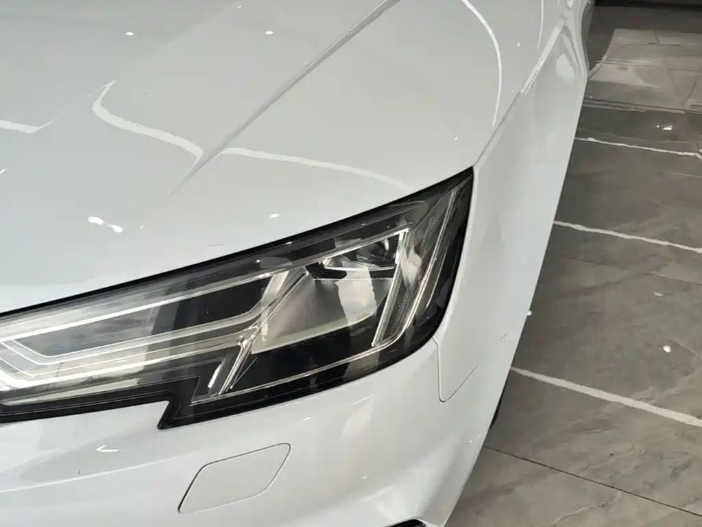 Audi A4L — миниатюра 24